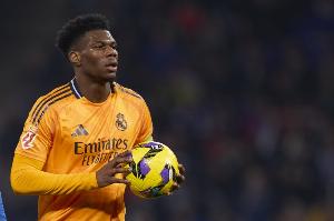 西媒：琼阿梅尼在中场表现更佳，皇马将引进一名中卫释放法国中场